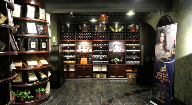 開(kāi)個(gè)紅酒專賣(mài)店賺錢(qián)嗎?